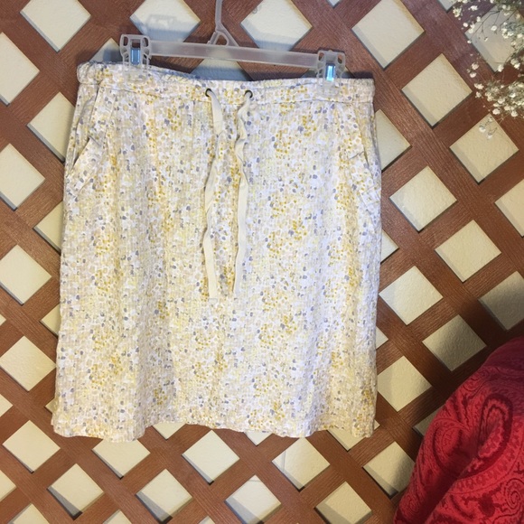 Eddie Bauer Dresses & Skirts - SALE! 3/10$ Eddie Bauer Skirt With Pockets